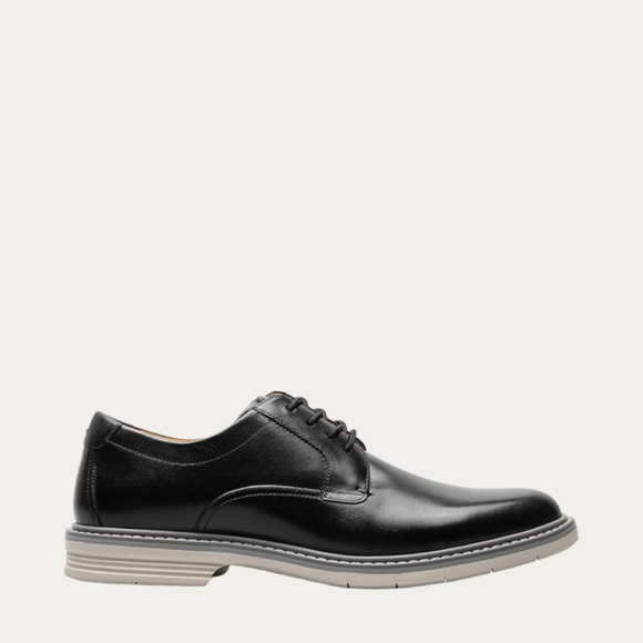 Mens Florsheim Norwalk Plain Toe Oxford in Black Leather. 13369 main image 5